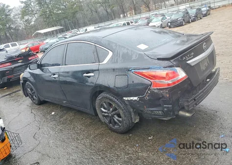 2015 Nissan Altima 2.5 из США, поврежденный, VIN 1N4AL3AP9FC252142